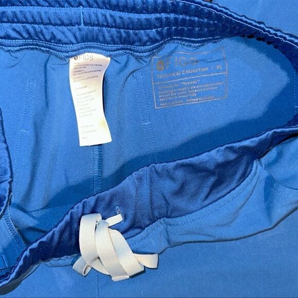 Figs Scrub Pants - Picture 2 of 4